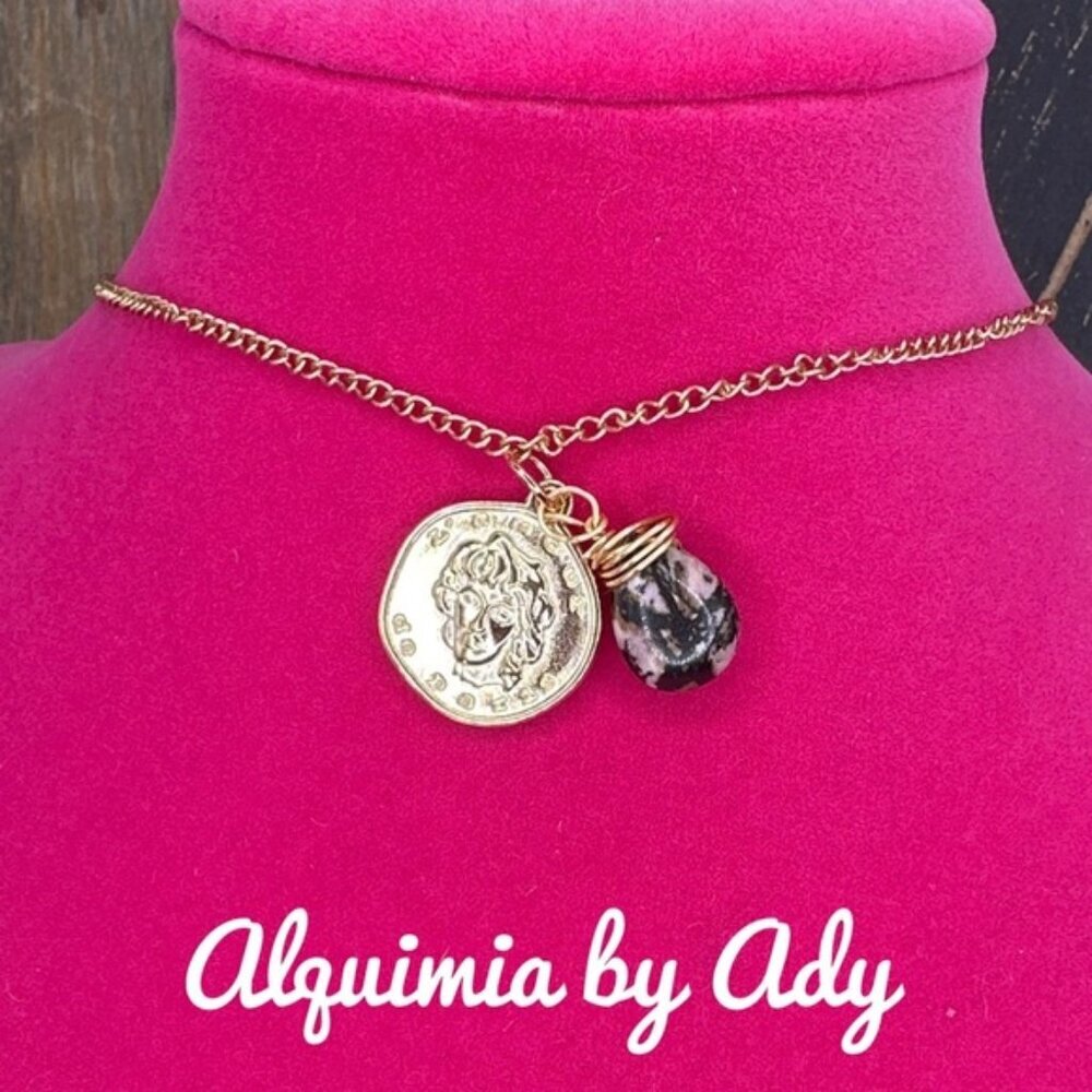 Beaded dainty Rhodonite short necklace